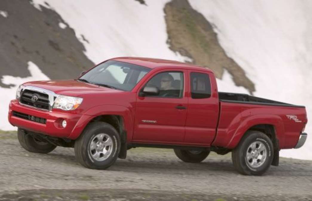 Toyota recalls 495,000 pickups for airbag risks Torque News